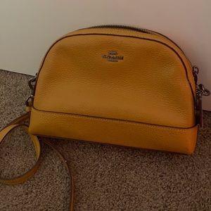 Coach ;sling bag